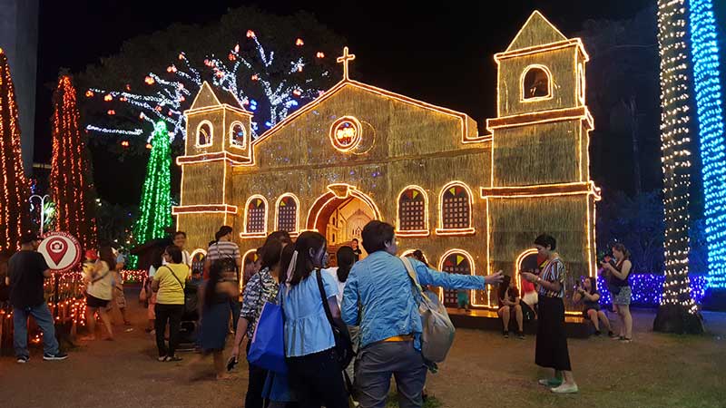 Meralco "Liwanag Park" - Take Your Family Here This Christmas Season