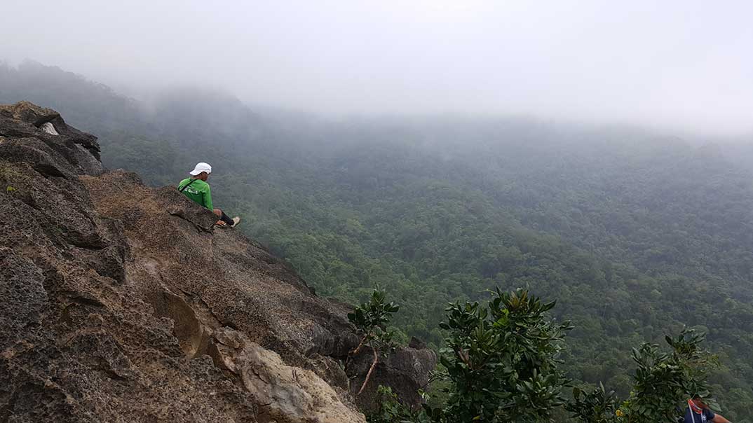 Conquering Tanay's Nagpatong Rock Formation