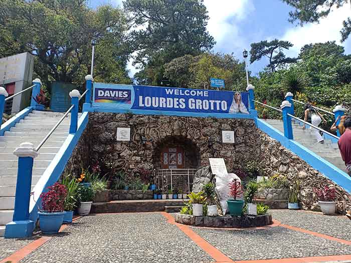 Base entrance of Our Lady Of Lourdes Grotto in Baguio City